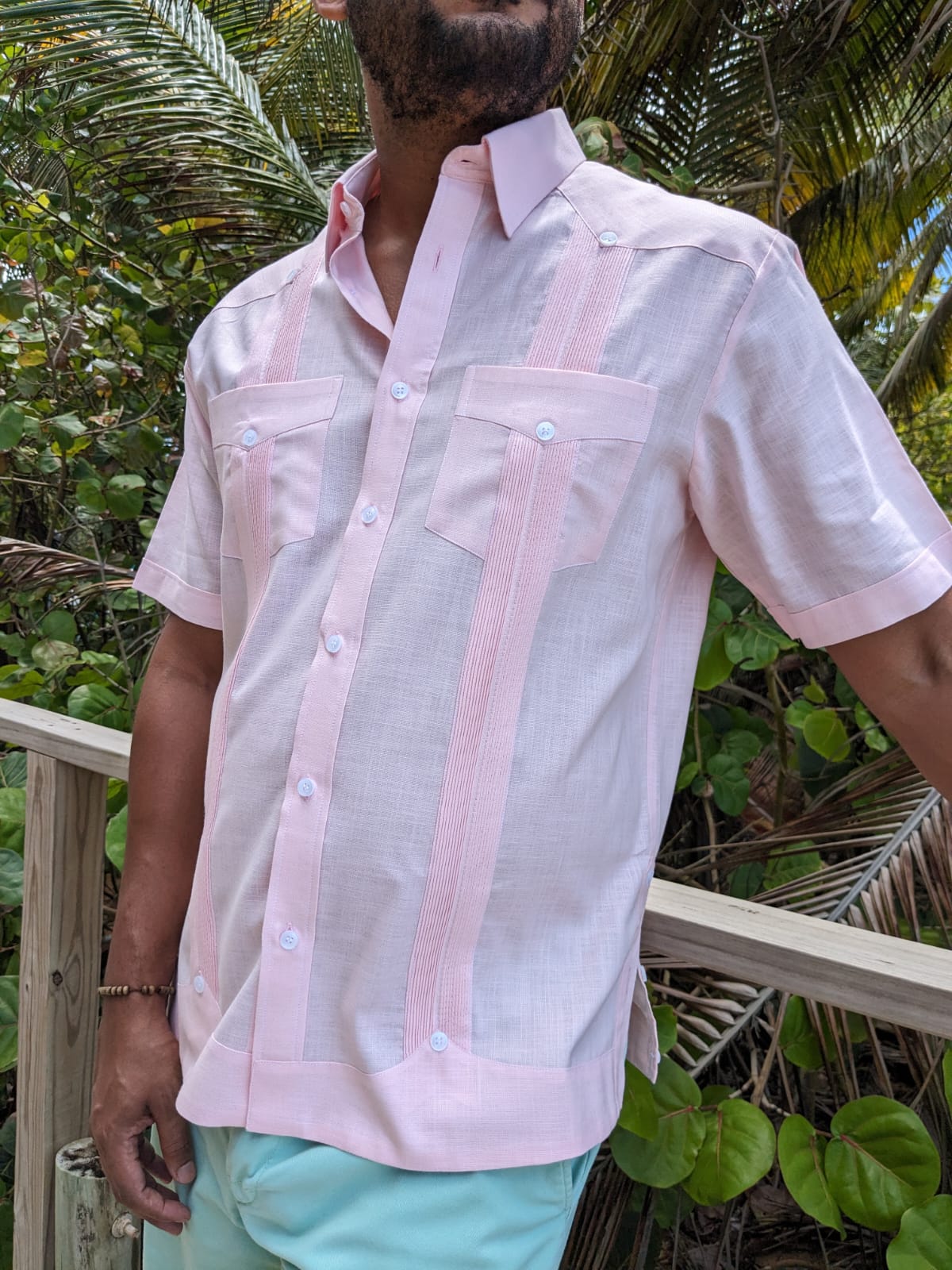 Light pink short sleeve guayabera Fabric: 70% cotton and 30% Linen 